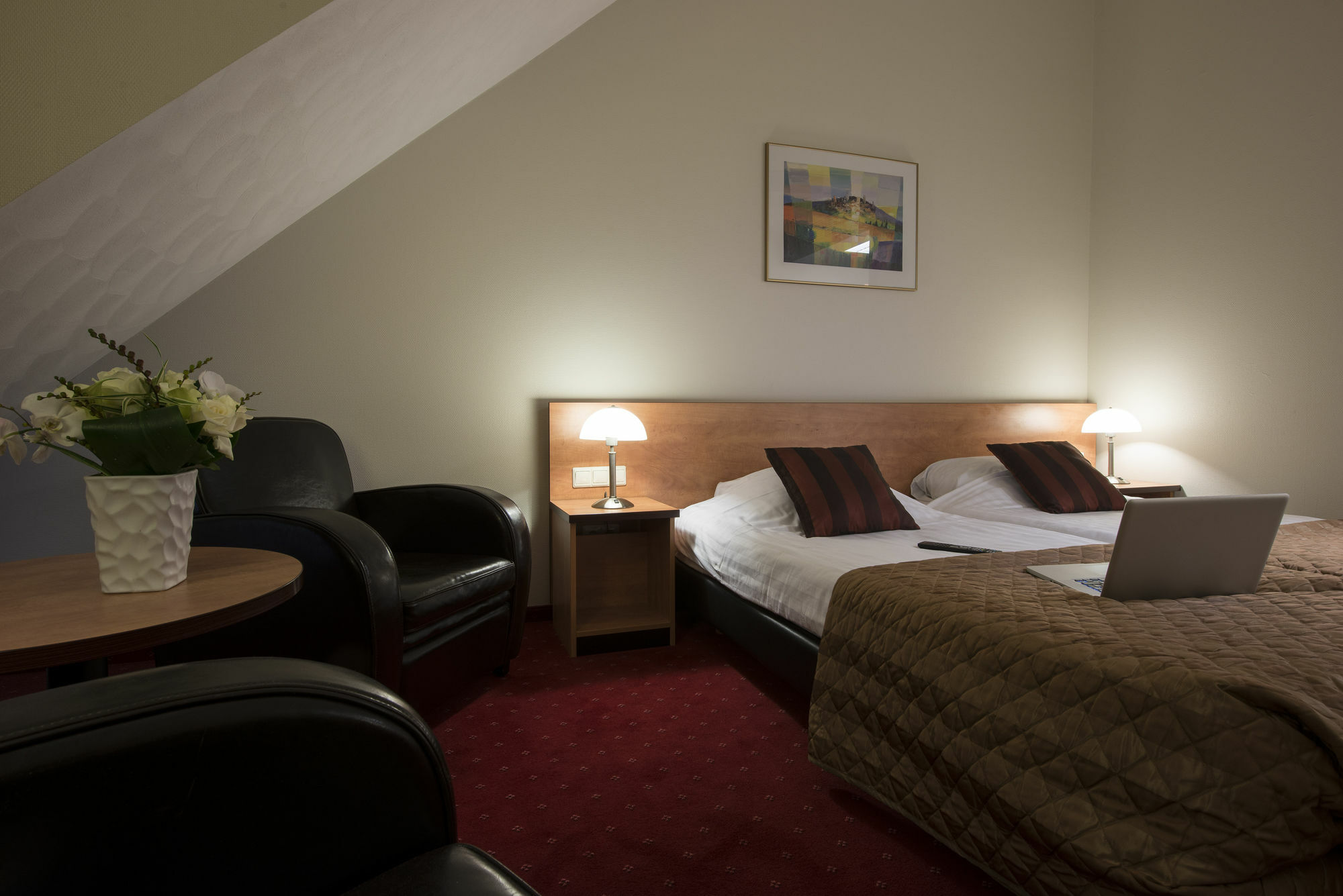Bastion Hotel Apeldoorn Het Loo Екстериор снимка