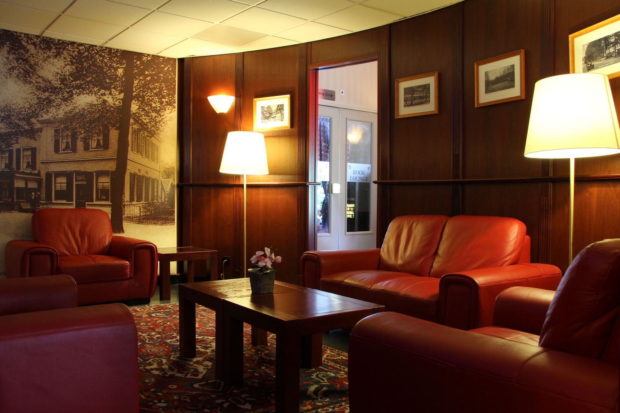 Bastion Hotel Apeldoorn Het Loo Екстериор снимка