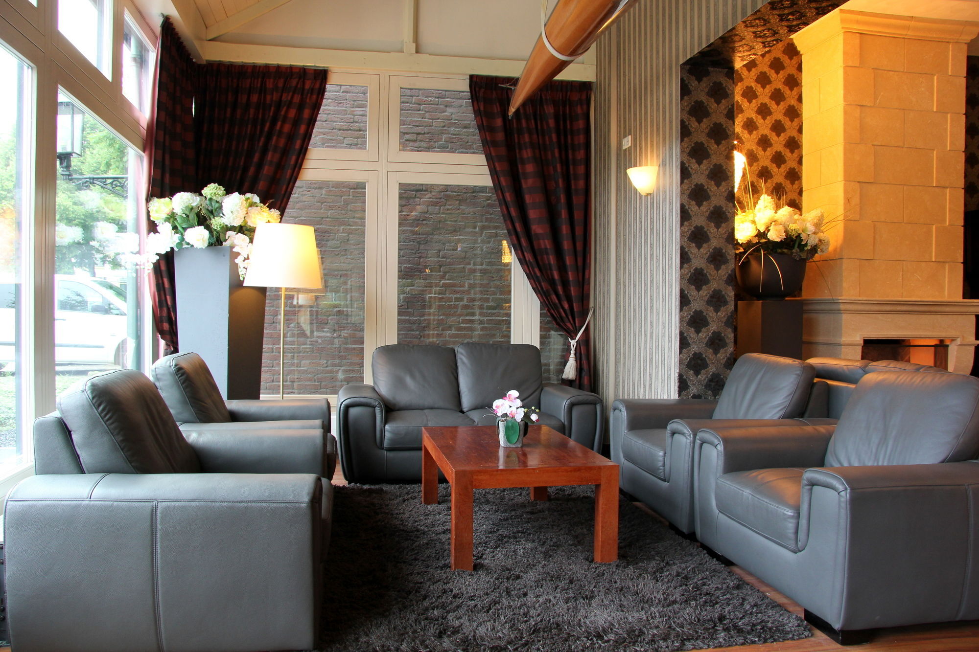 Bastion Hotel Apeldoorn Het Loo Екстериор снимка