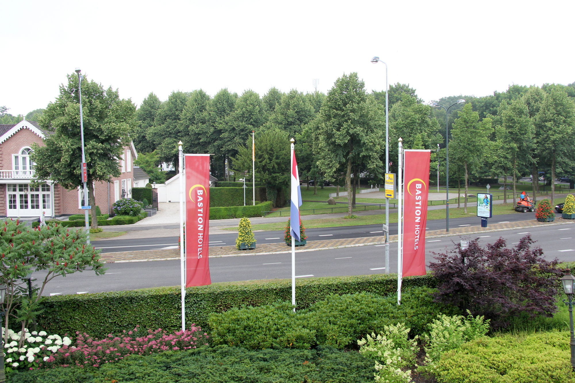 Bastion Hotel Apeldoorn Het Loo Екстериор снимка